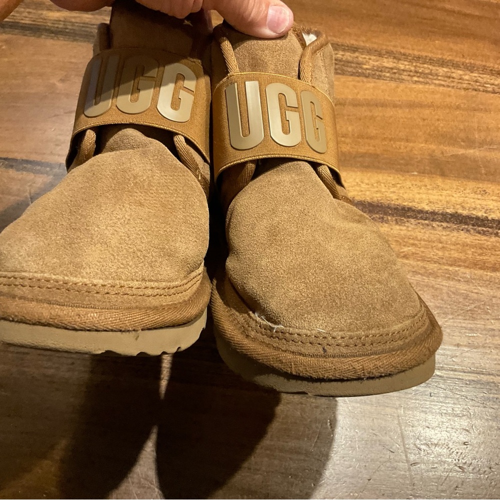 UGG Chestnut Suede Boots with Plush Lining - Picture 5 of 9